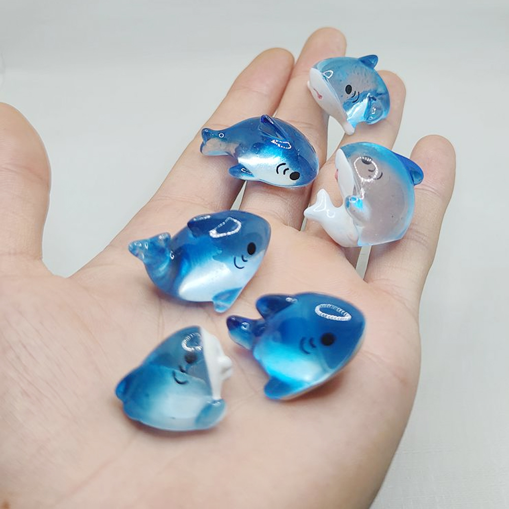 ミニレジンサメのミニチュア、海の動物の置物、妖精の庭の装飾、 - Resin Art Beach のレビューと価格